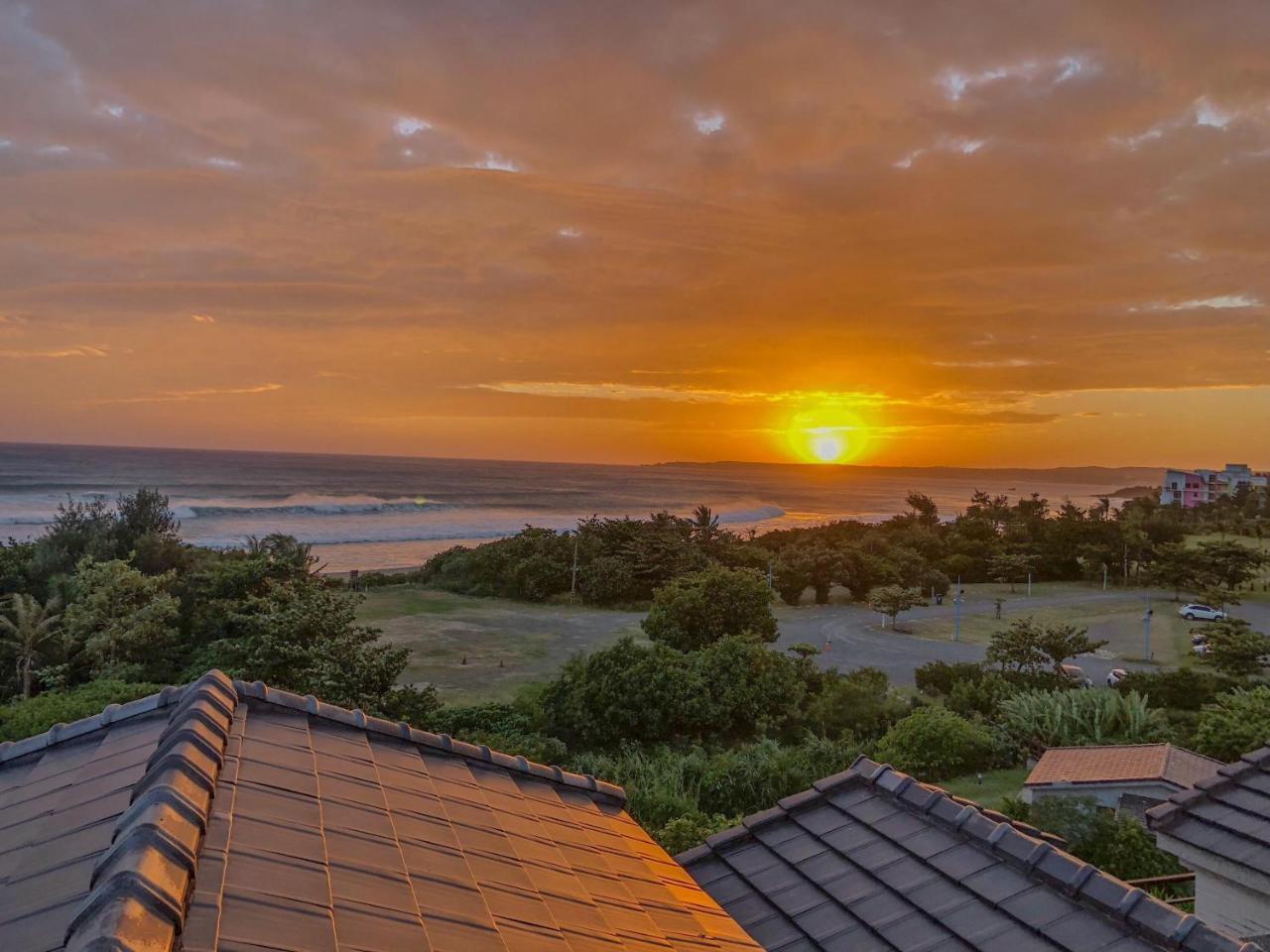 Tranquil Sea Hotel Kenting Esterno foto